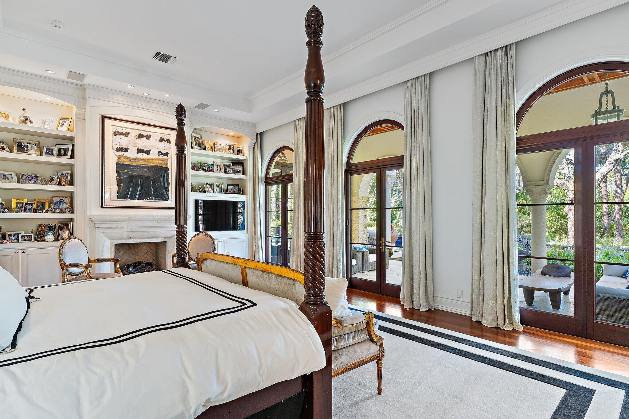 150 Bears Clb Dr Jupiter, FL 33477