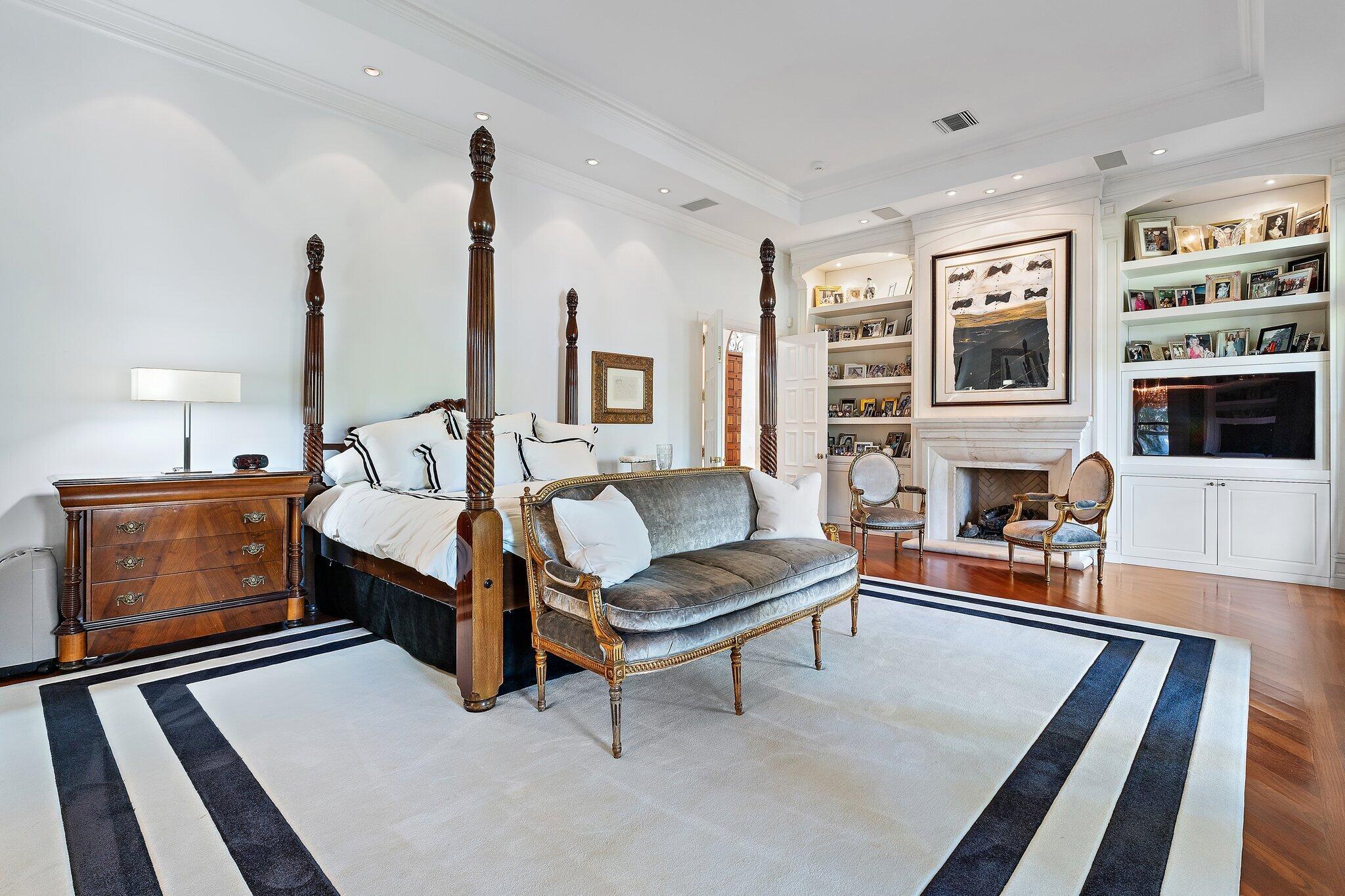 150 Bears Clb Dr Jupiter, FL 33477