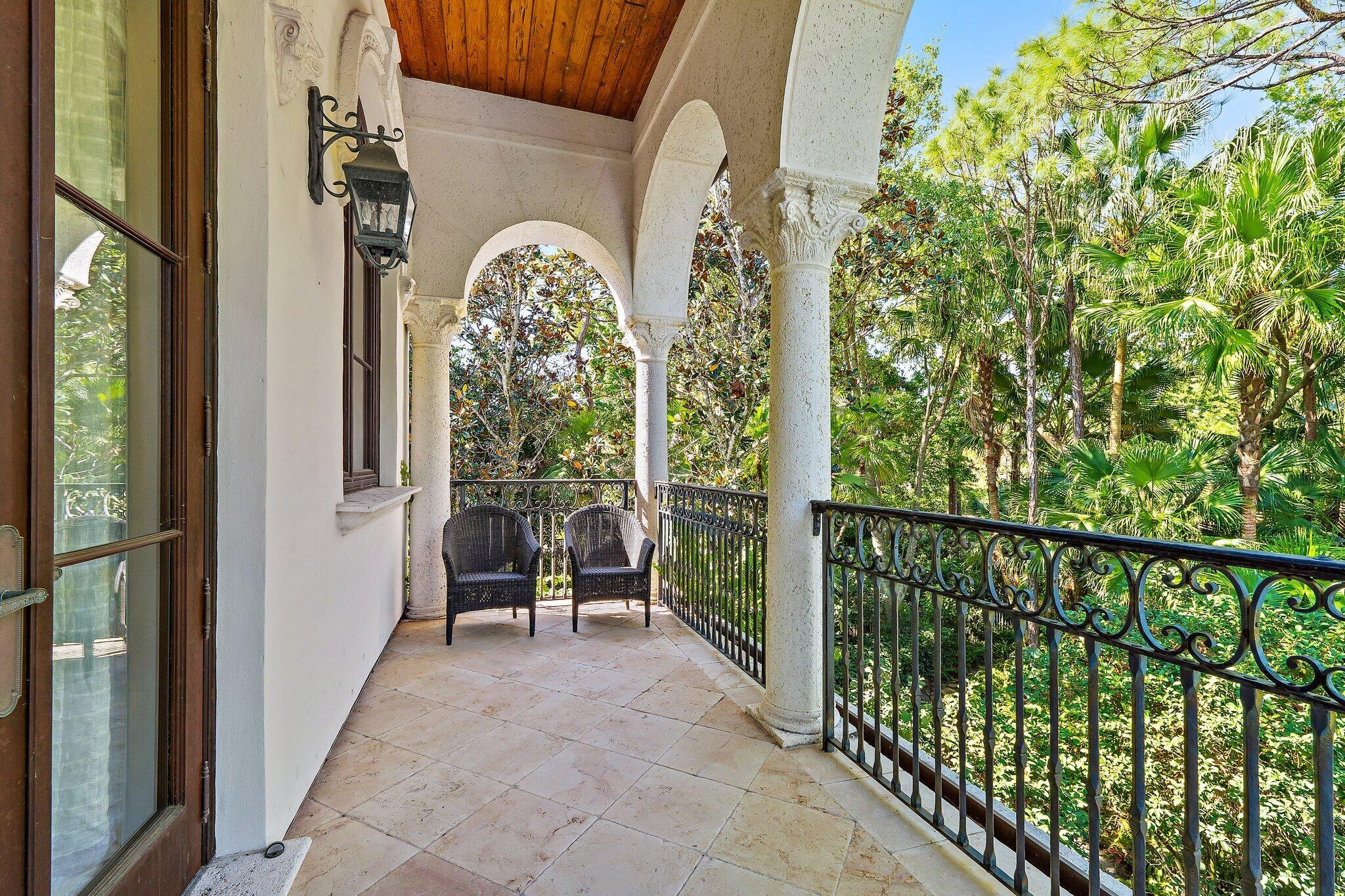 150 Bears Clb Dr Jupiter, FL 33477