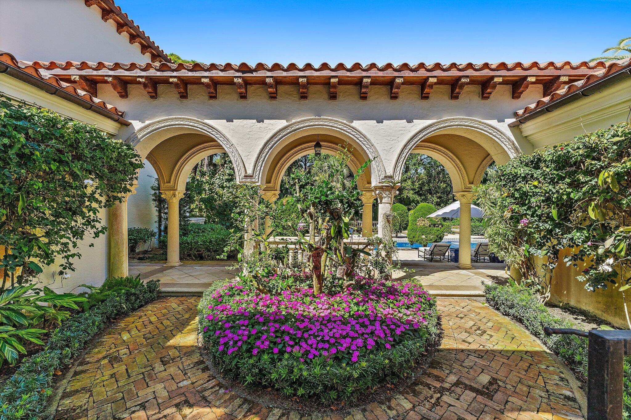 150 Bears Clb Dr Jupiter, FL 33477