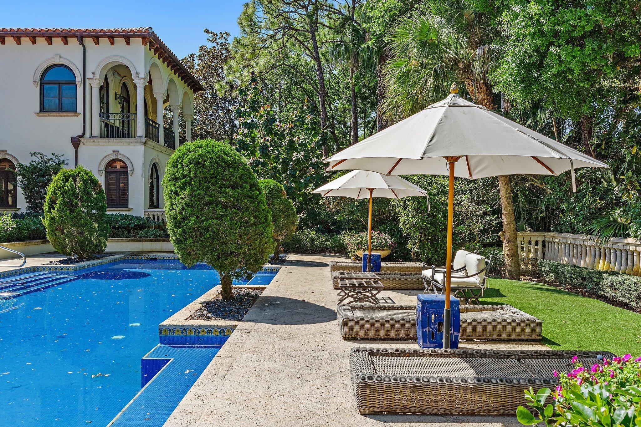 150 Bears Clb Dr Jupiter, FL 33477