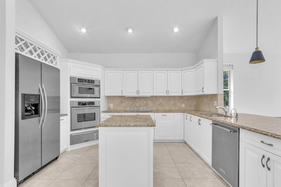 18517 SE Heritage Jupiter, FL 33469