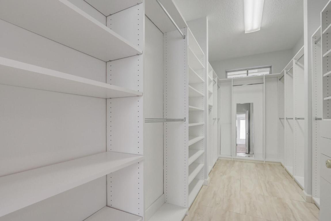 18517 SE Heritage Jupiter, FL 33469