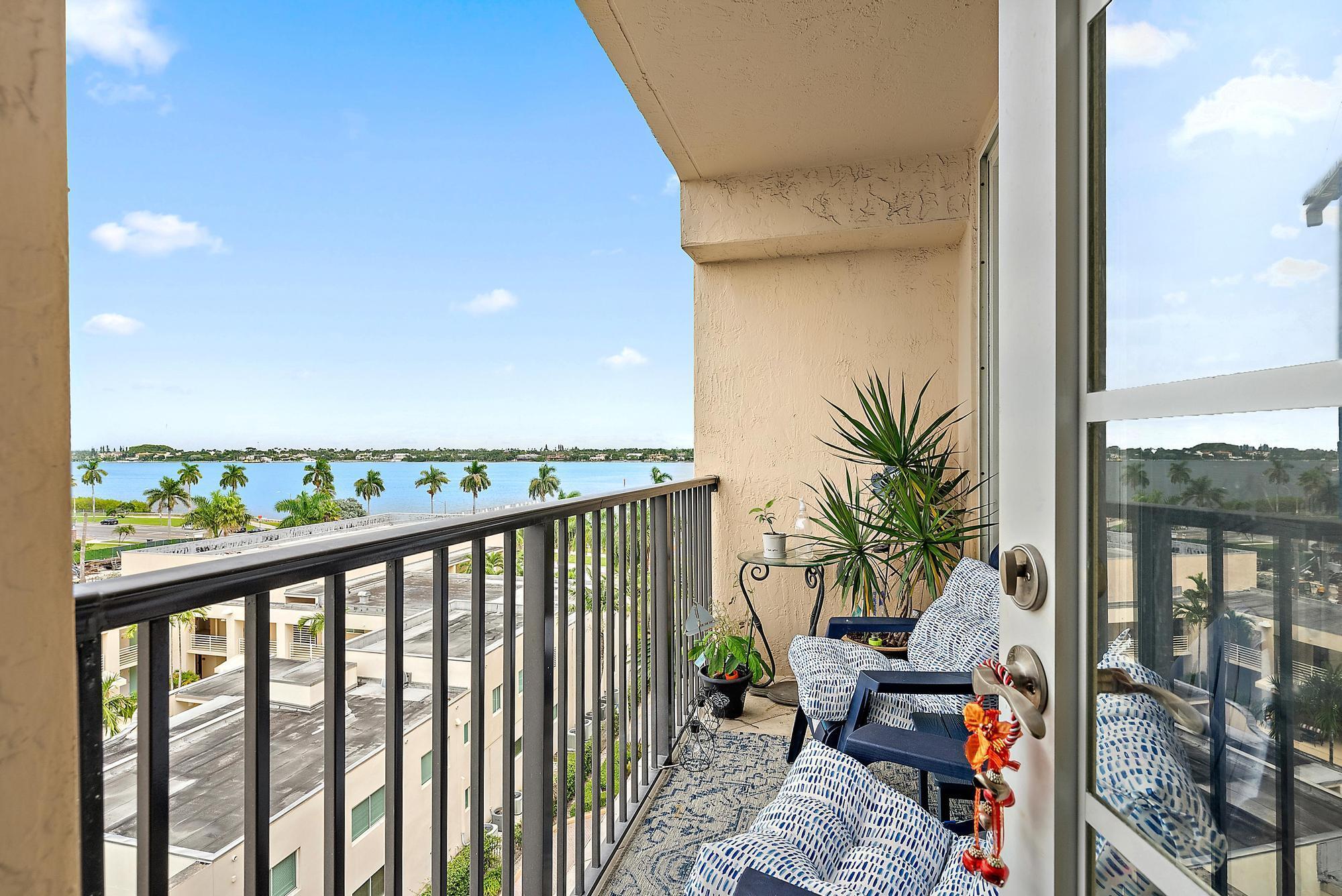 1801 N Flagler Dr #732