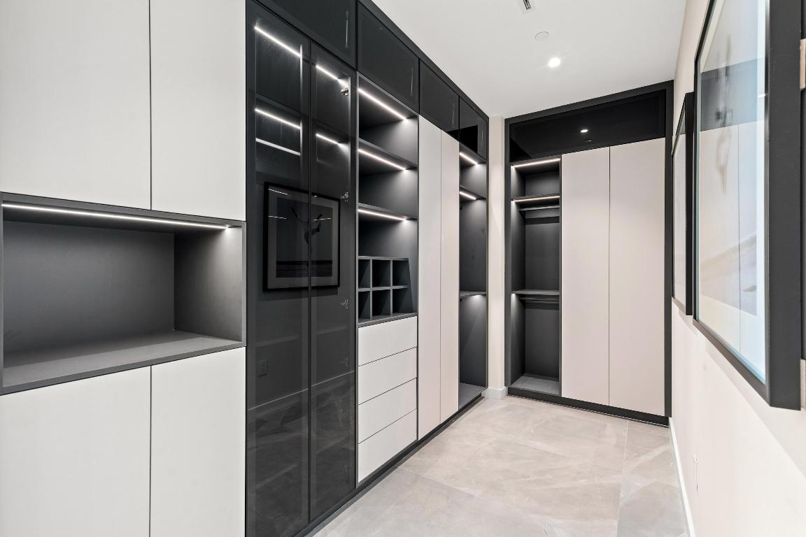 220 SE Mizner #Ph-24 Boca Raton, FL 33432