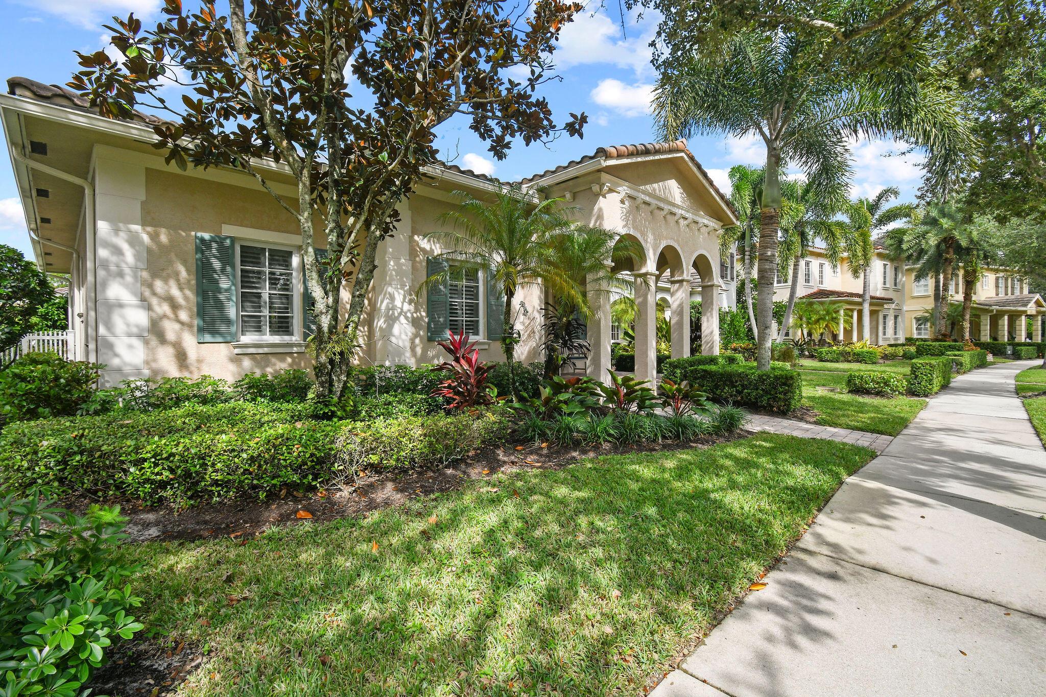 167 Arklow Ave Jupiter, FL 33458