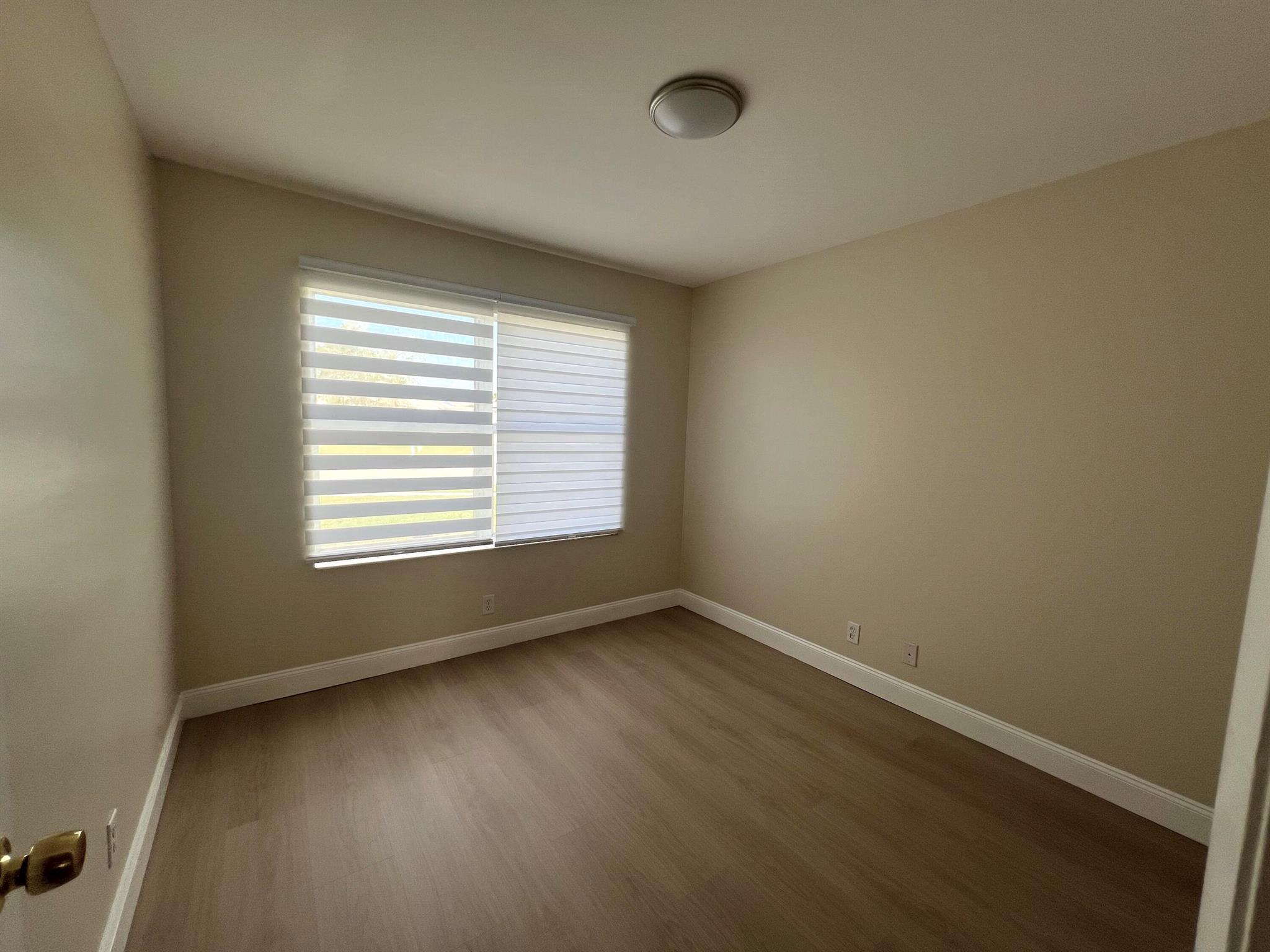 1206 Pine Sage Cir West Palm Beach, FL 33409