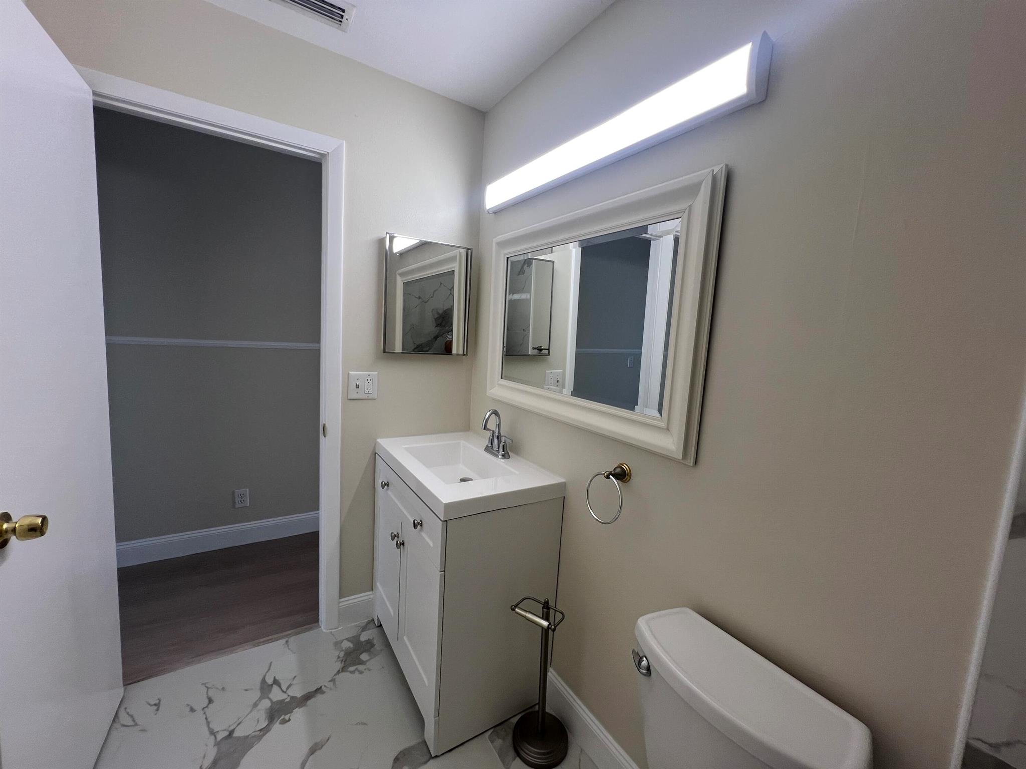 1206 Pine Sage Cir West Palm Beach, FL 33409