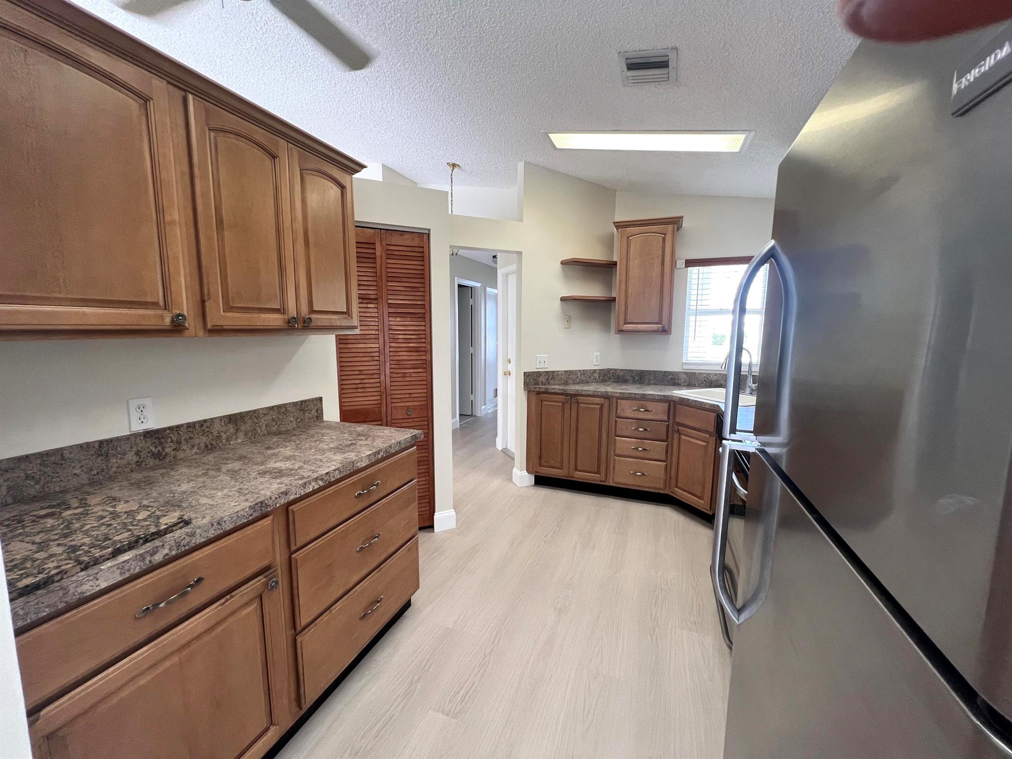 1206 Pine Sage Cir West Palm Beach, FL 33409