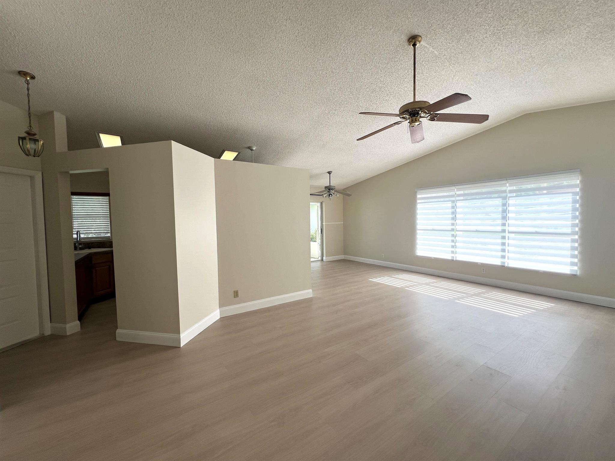 1206 Pine Sage Cir West Palm Beach, FL 33409