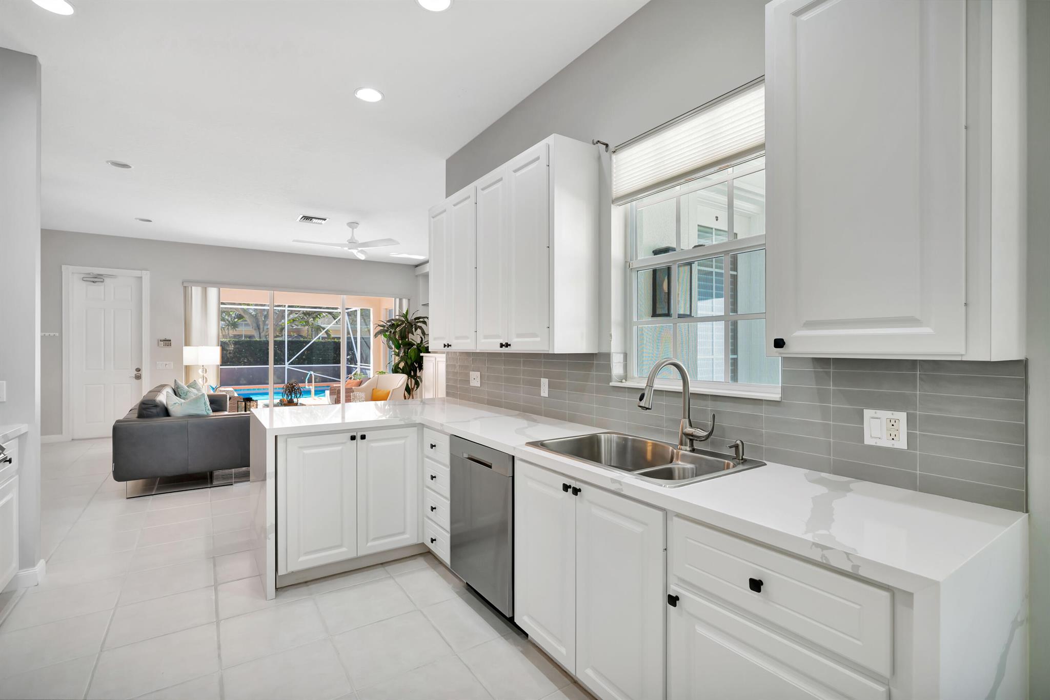 245 Honeysuckle Dr Jupiter, FL 33458