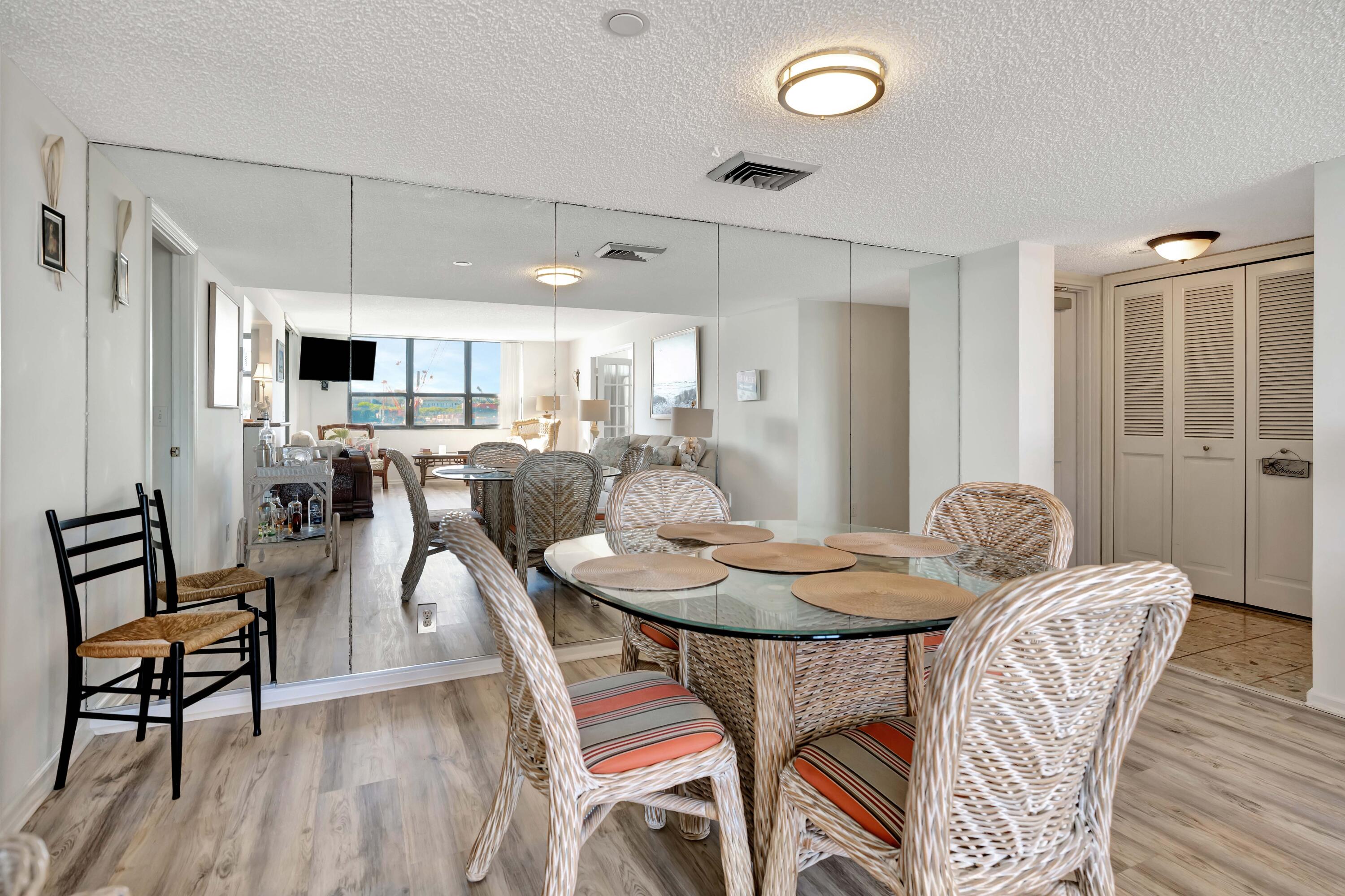 1542 Jupiter Cv #104 Jupiter, FL 33469