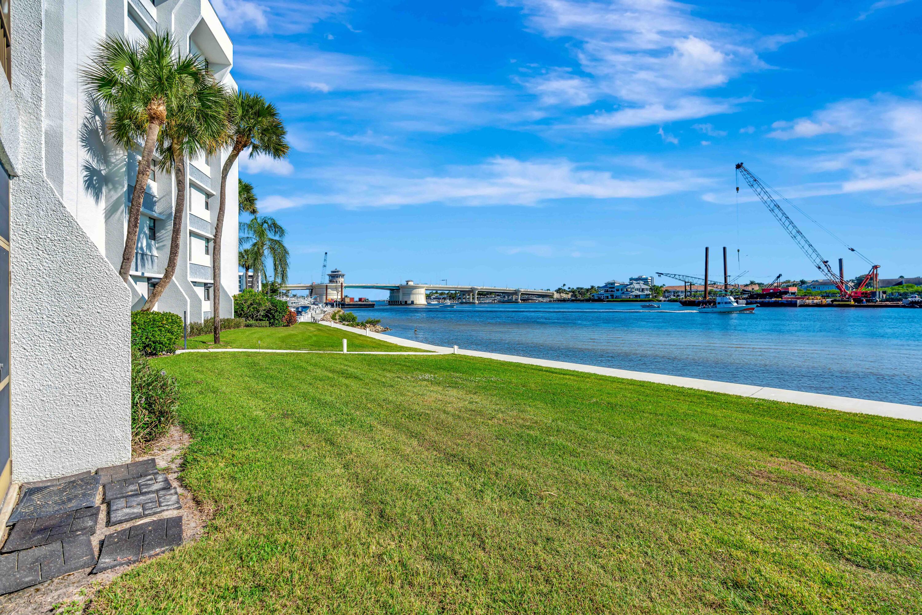 1542 Jupiter Cv #104 Jupiter, FL 33469