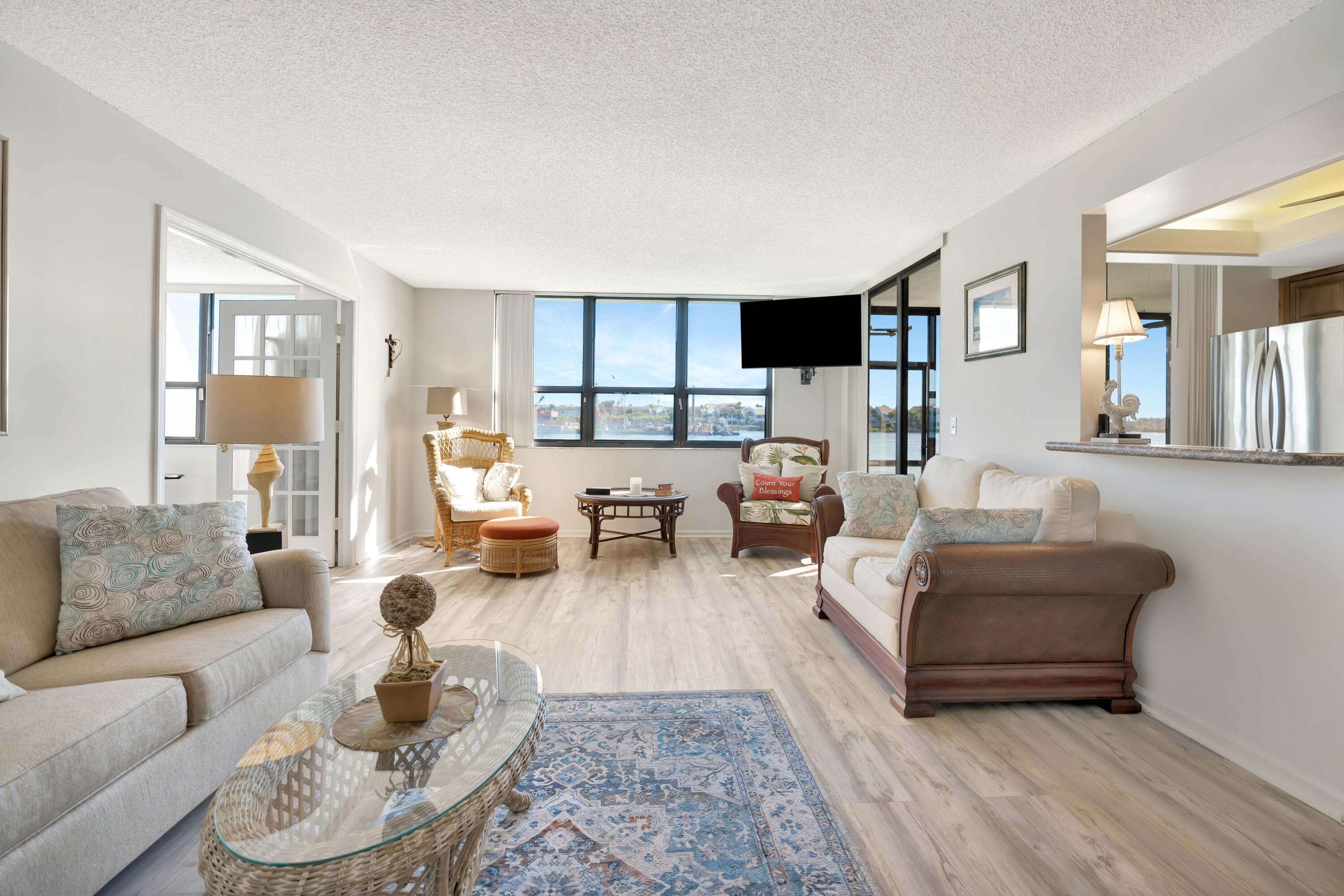 1542 Jupiter Cv #104 Jupiter, FL 33469