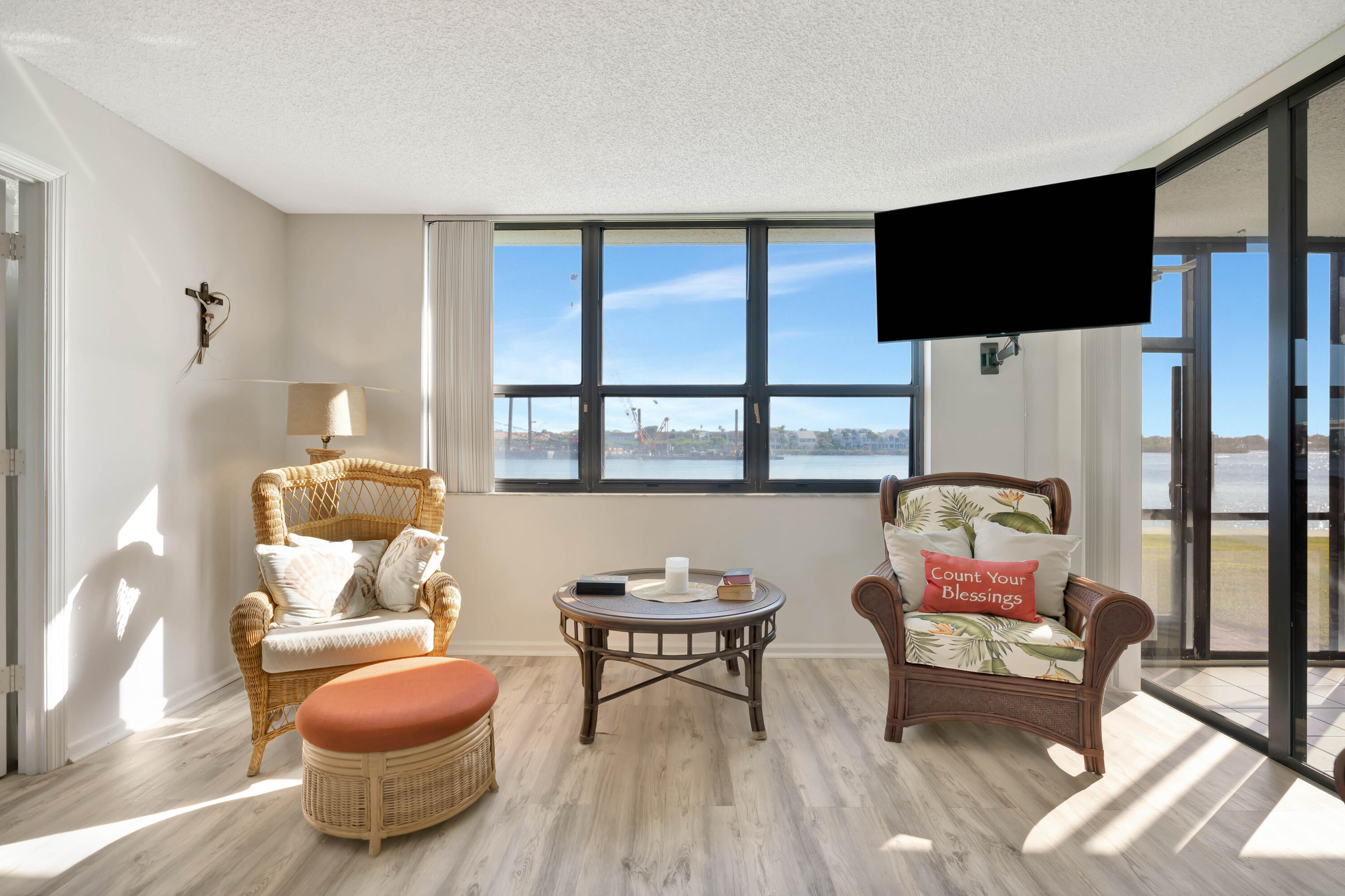 1542 Jupiter Cv #104 Jupiter, FL 33469