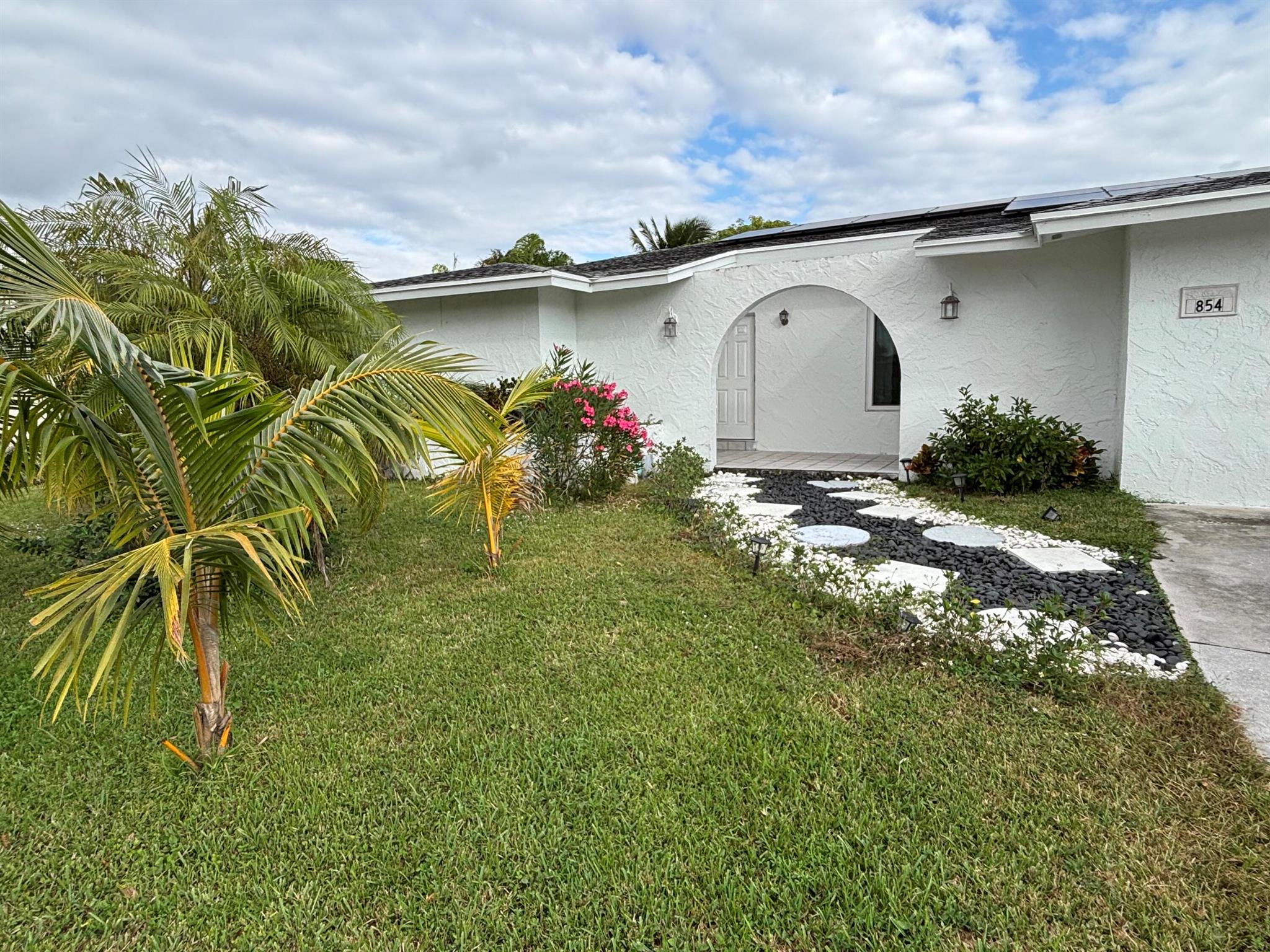 854 Royal Palm Bch Blvd