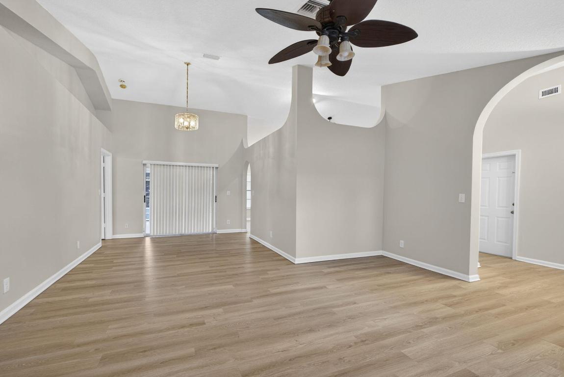 15098 77th Pl Loxahatchee, FL 33470