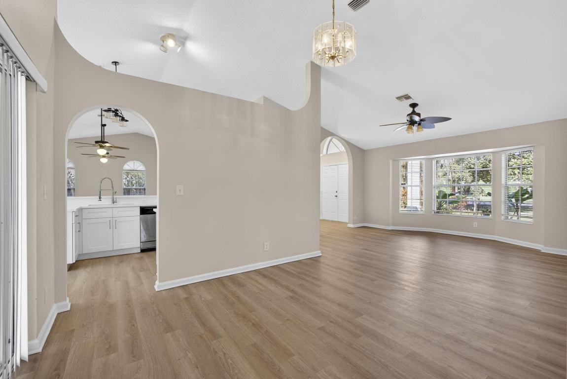 15098 77th Pl Loxahatchee, FL 33470