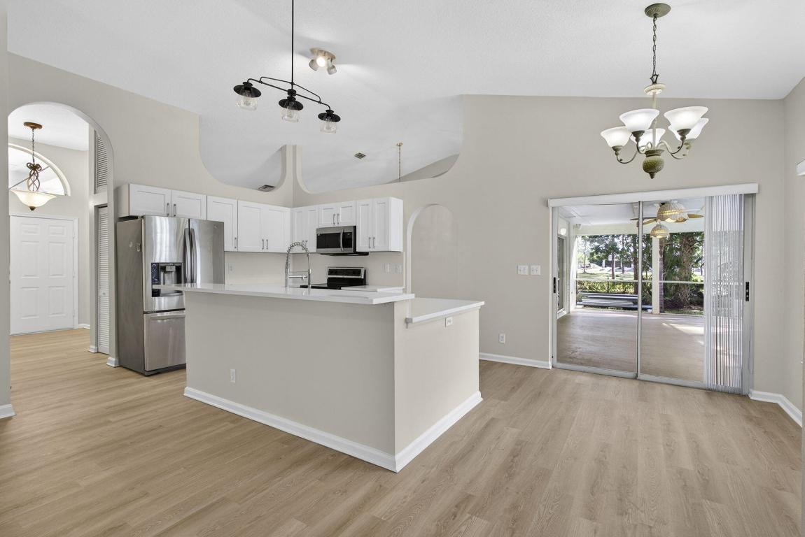 15098 77th Pl Loxahatchee, FL 33470