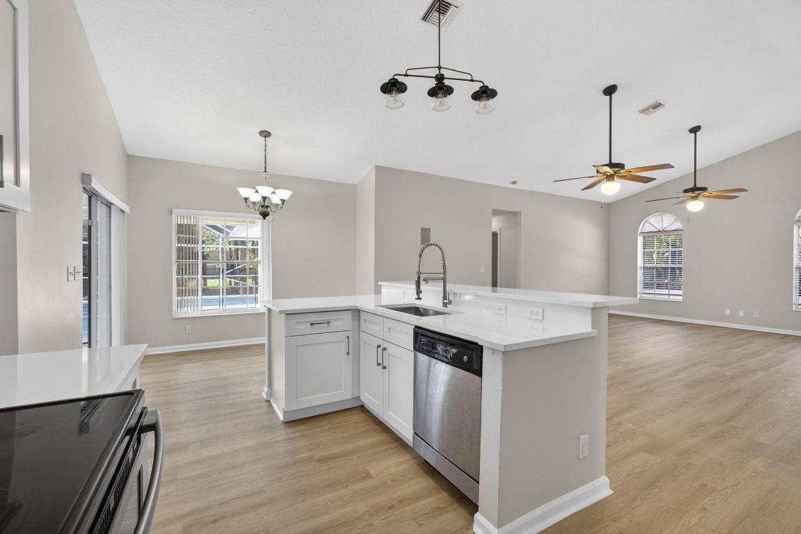 15098 77th Pl Loxahatchee, FL 33470