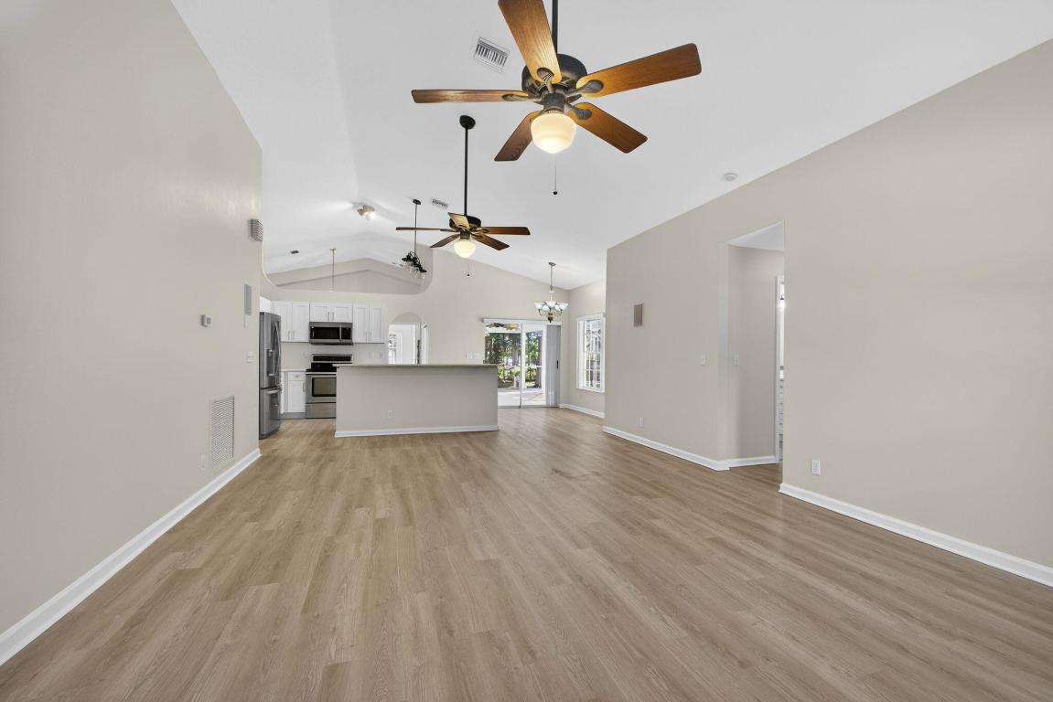 15098 77th Pl Loxahatchee, FL 33470