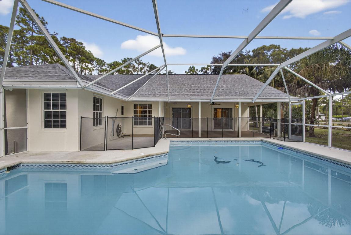 15098 77th Pl Loxahatchee, FL 33470