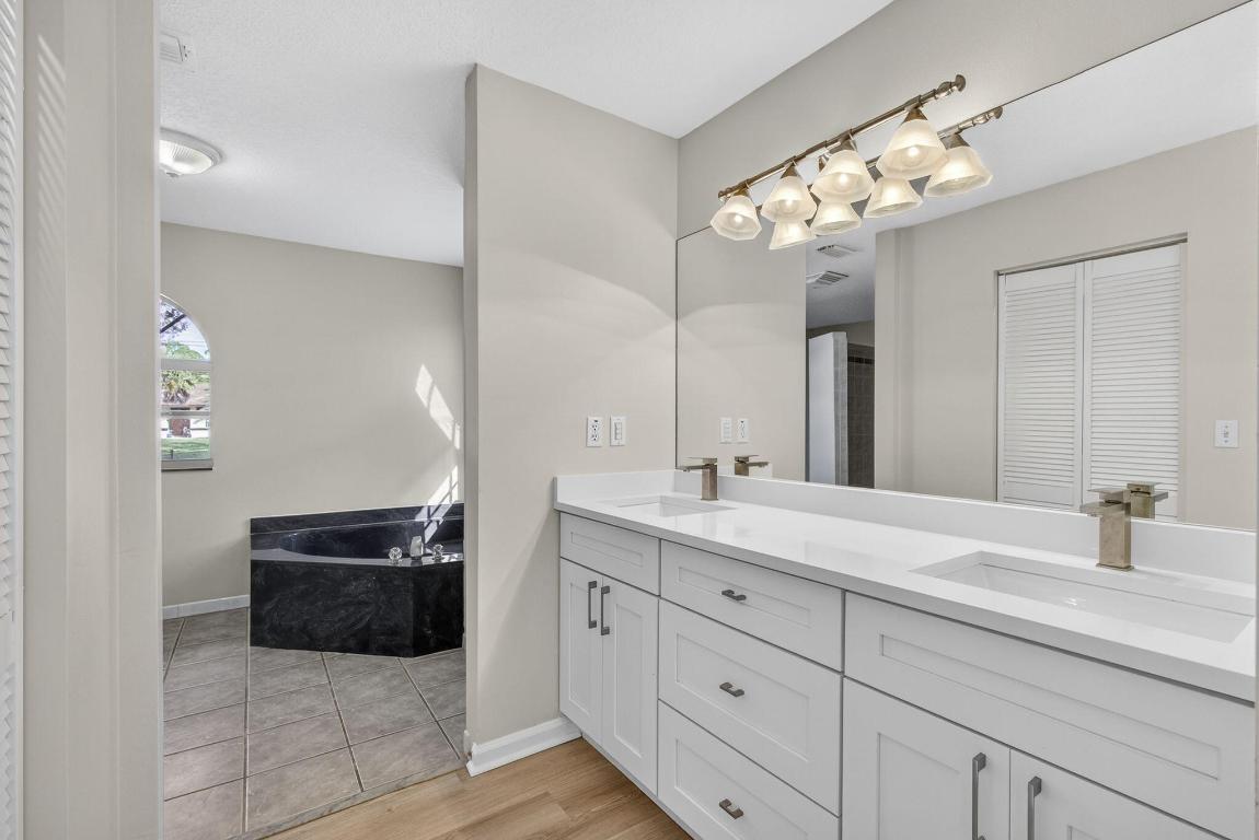 15098 77th Pl Loxahatchee, FL 33470