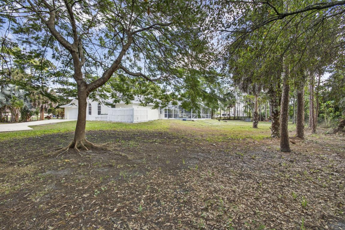 15098 77th Pl Loxahatchee, FL 33470