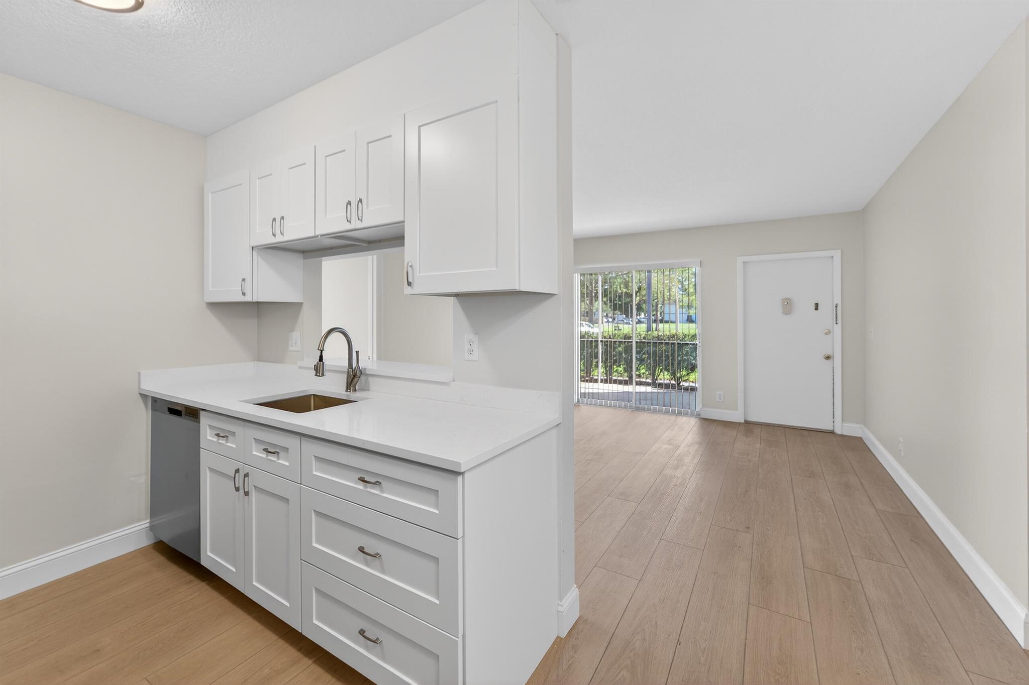 6392 Chasewood Dr #B Jupiter, FL 33458