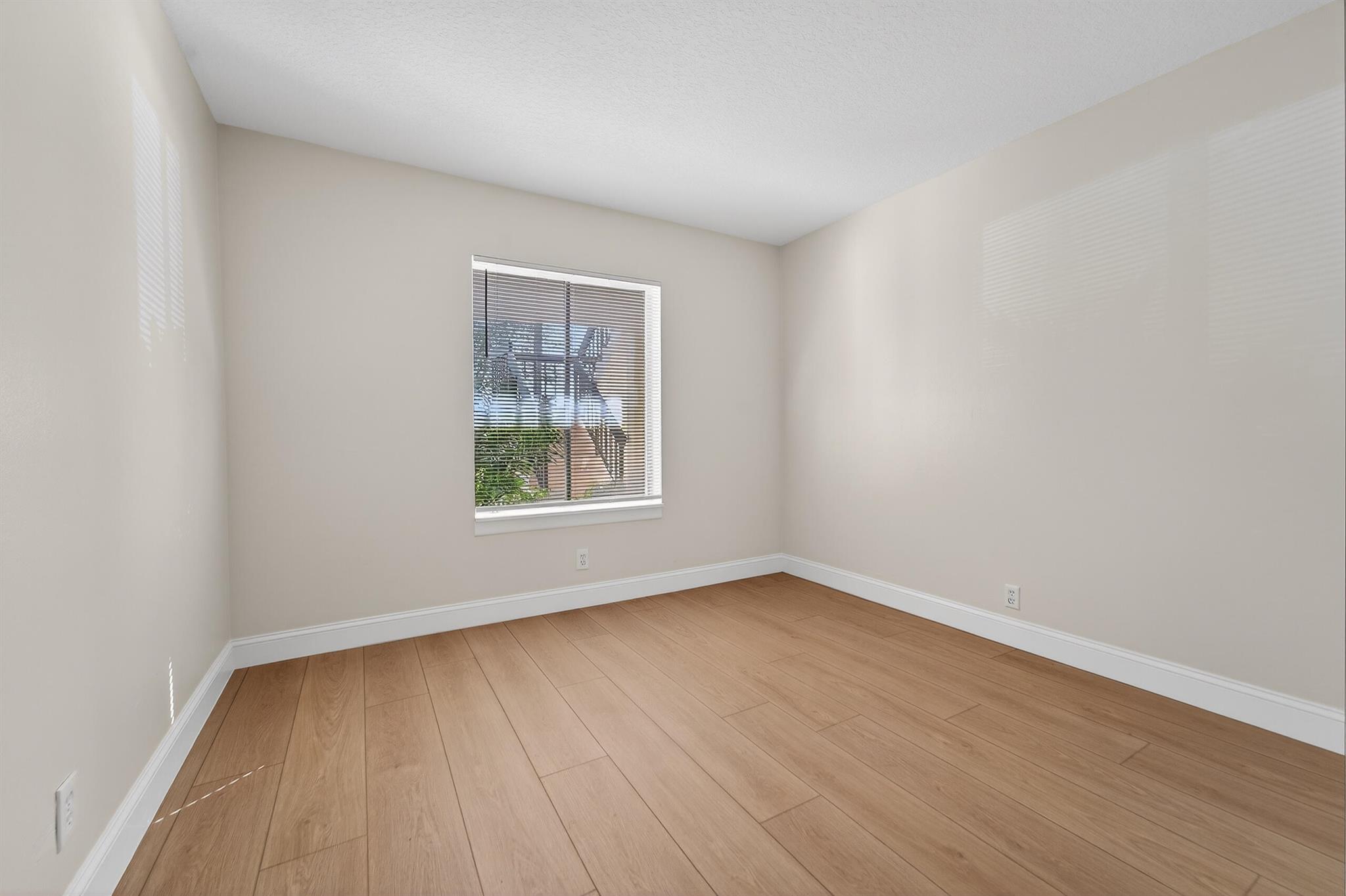 6392 Chasewood Dr #B Jupiter, FL 33458