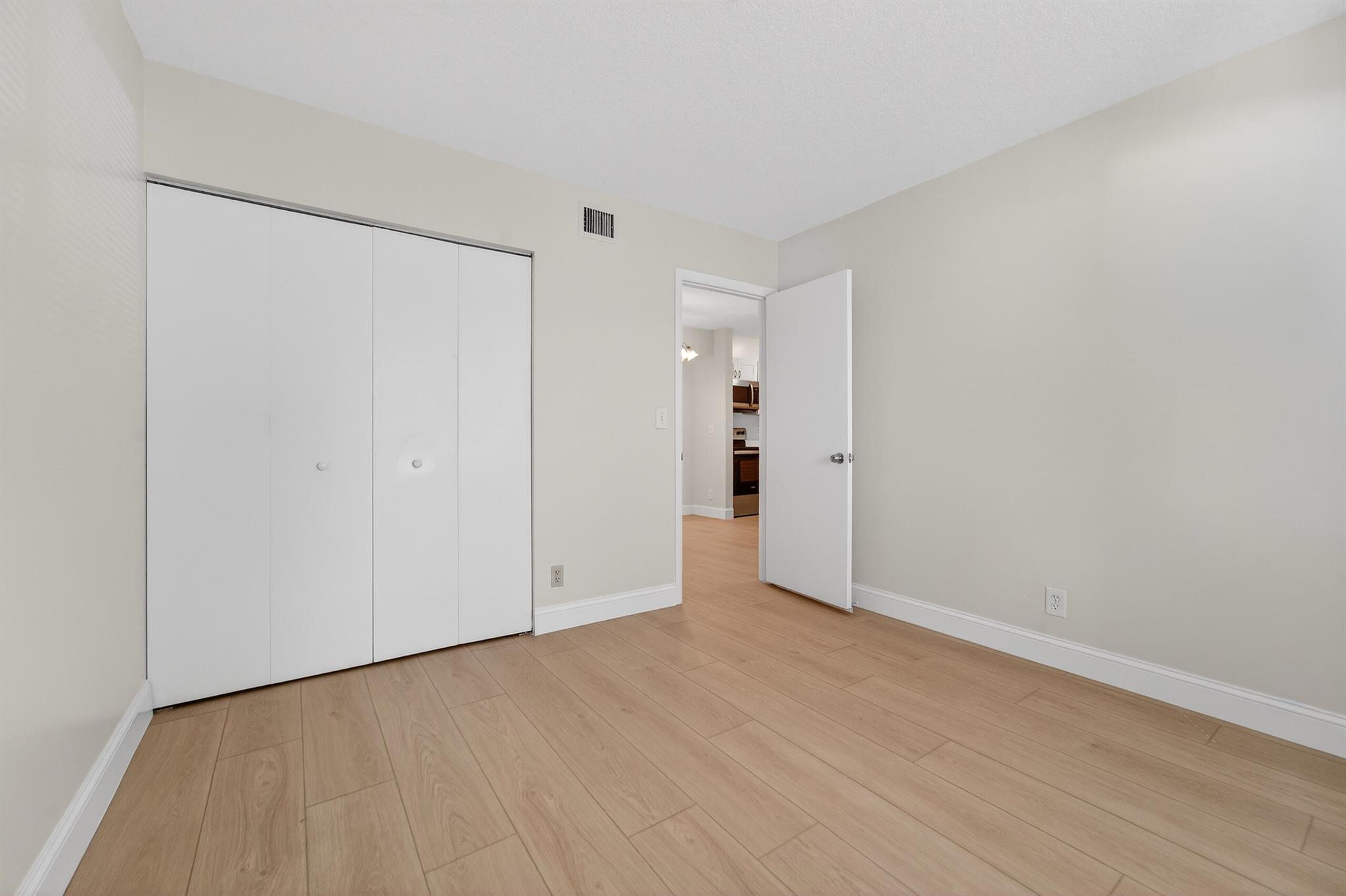 6392 Chasewood Dr #B Jupiter, FL 33458