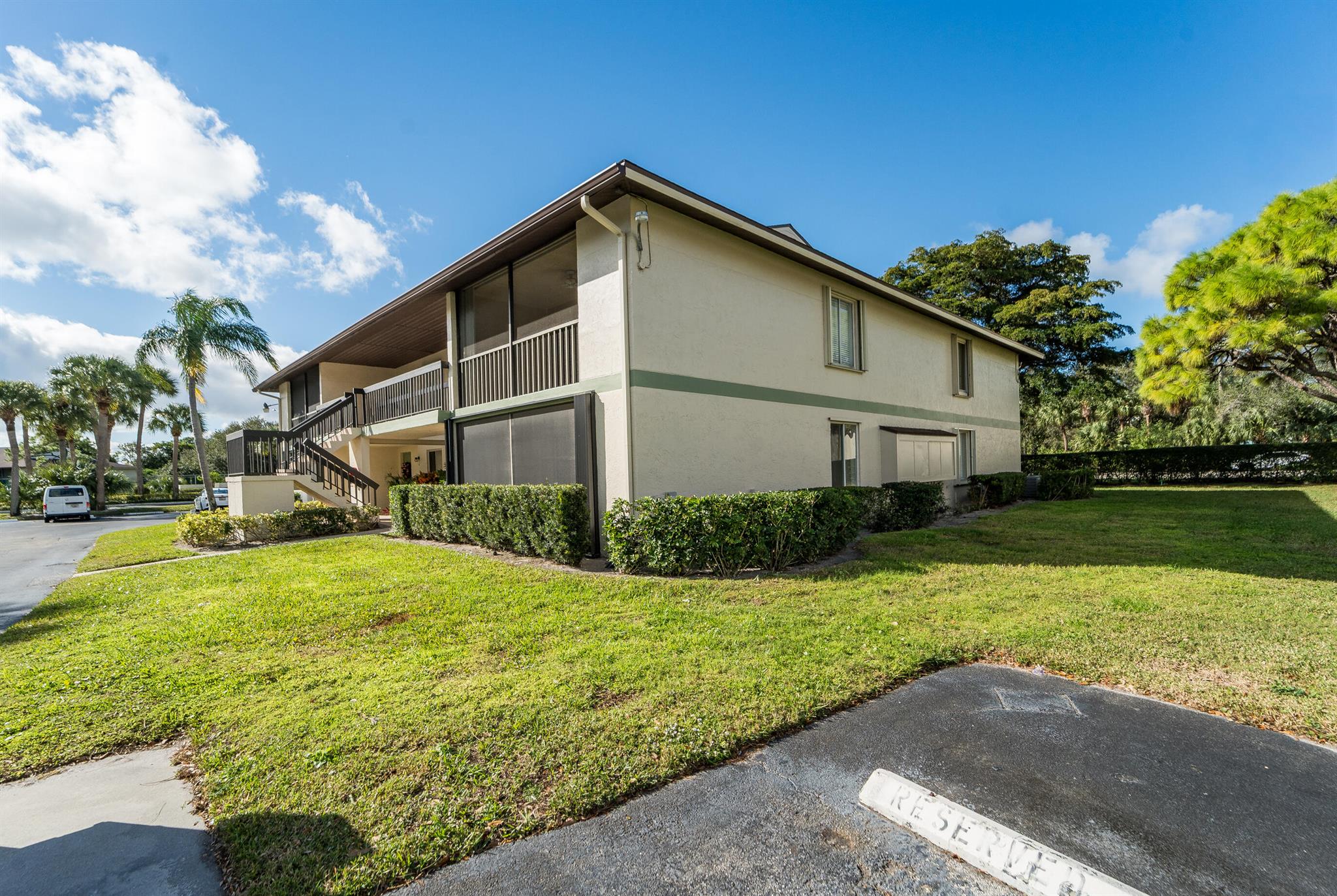 6392 Chasewood Dr #B Jupiter, FL 33458