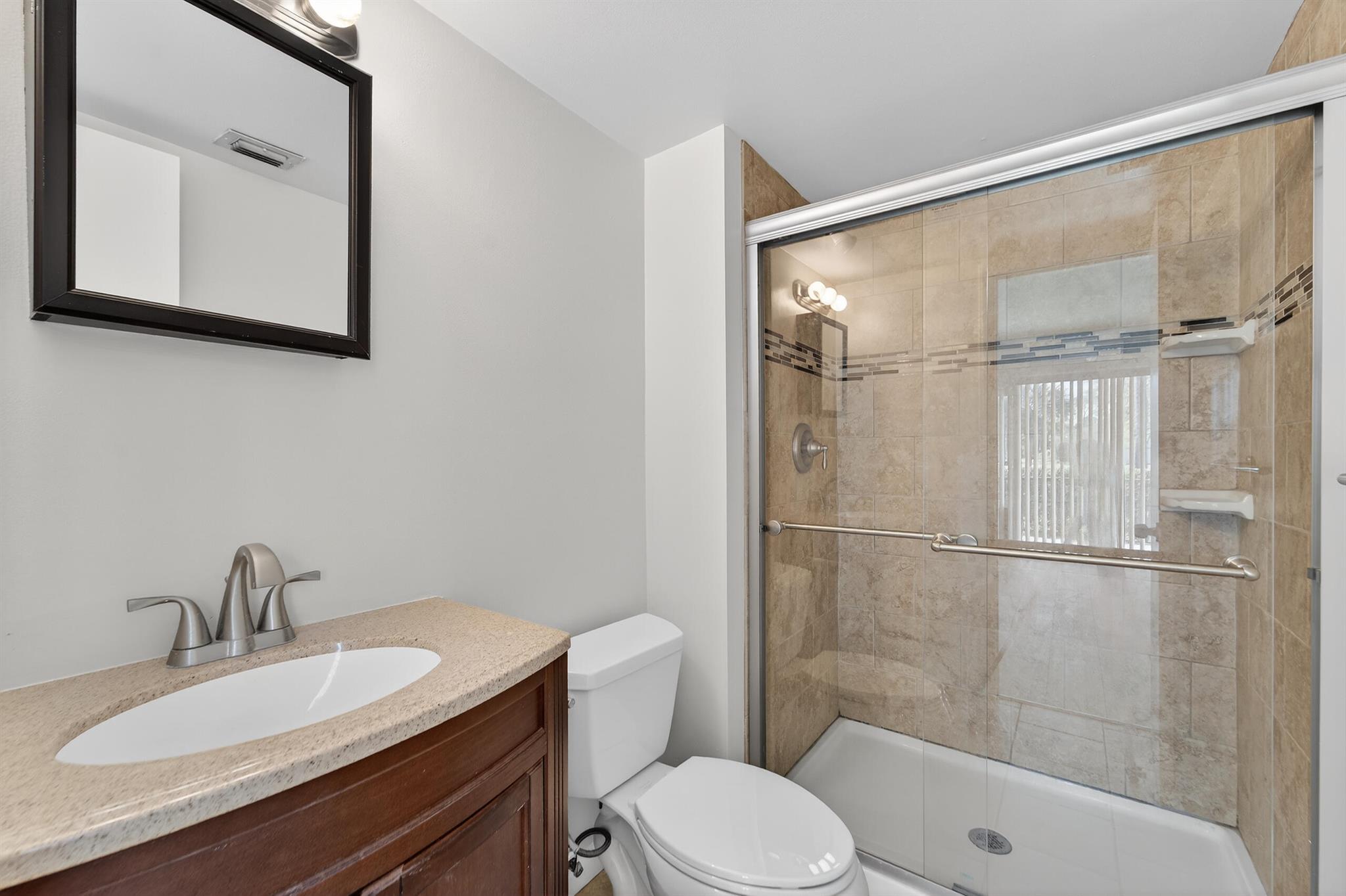 6392 Chasewood Dr #B Jupiter, FL 33458