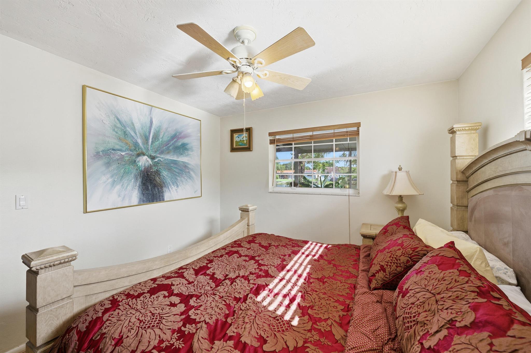 1811 NW 119th Ave Pembroke Pines, FL 33026