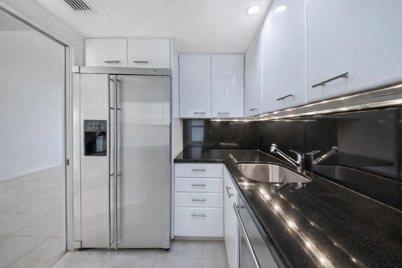 2780 S Ocean #707 Palm Beach, FL 33480