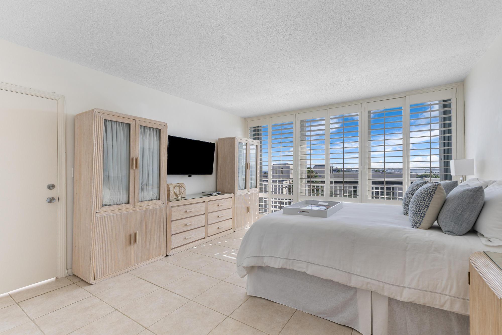 2780 S Ocean #707 Palm Beach, FL 33480