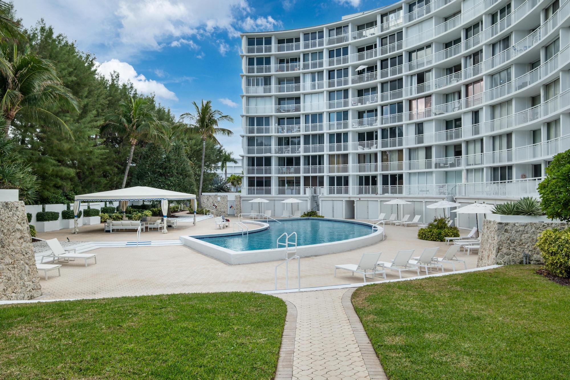 2780 S Ocean #707 Palm Beach, FL 33480