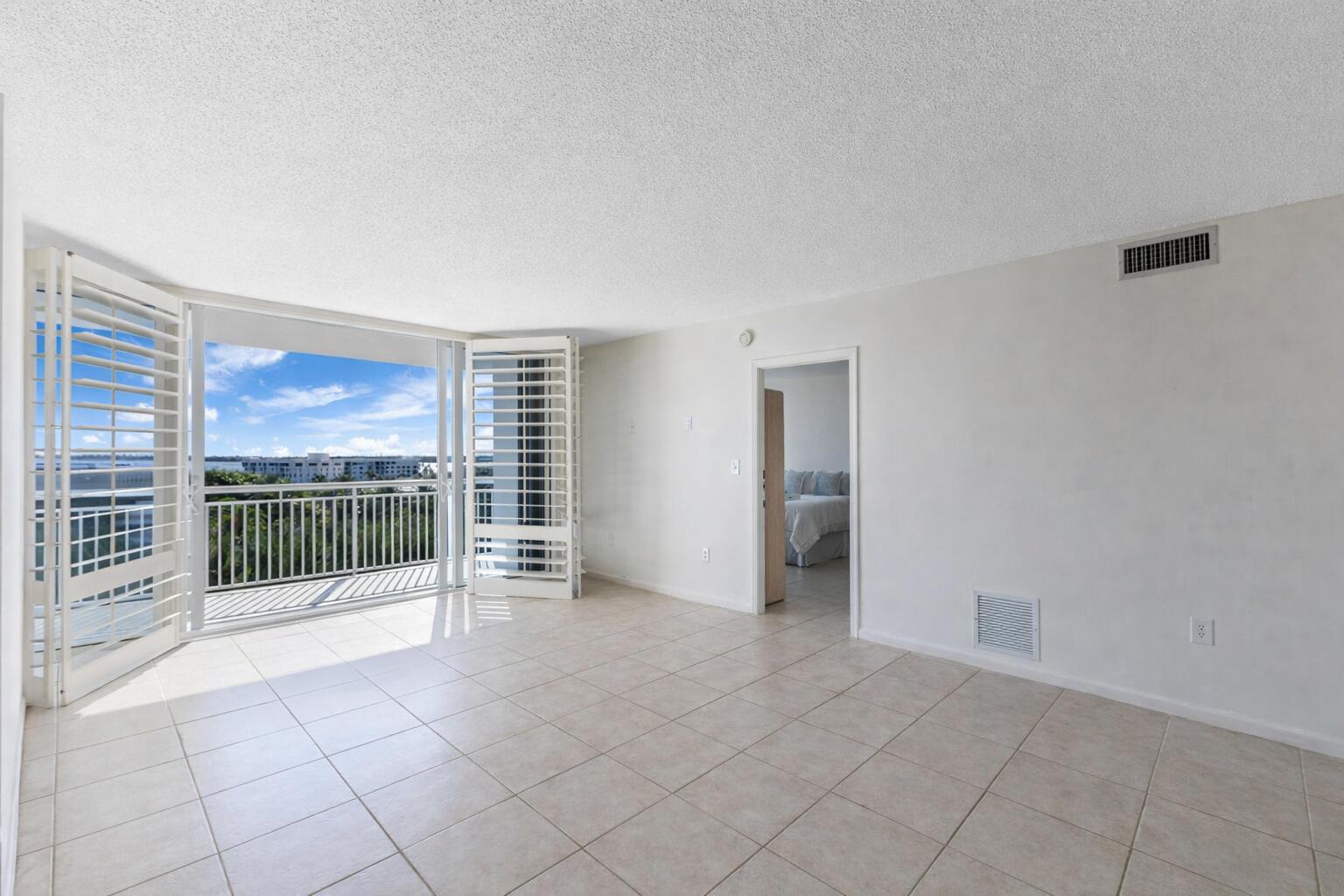 2780 S Ocean #707 Palm Beach, FL 33480