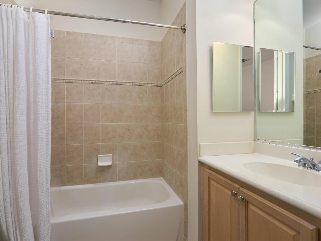 118 Foxford Jupiter, FL 33458