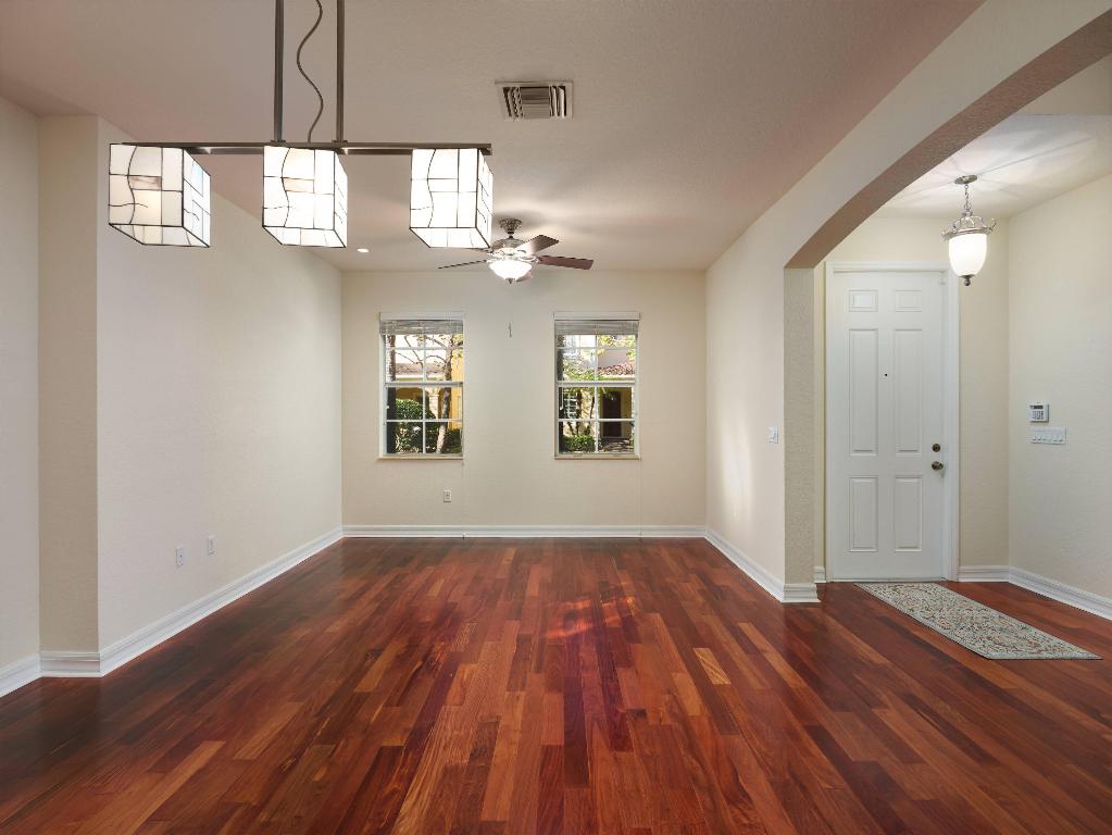 118 Foxford Jupiter, FL 33458