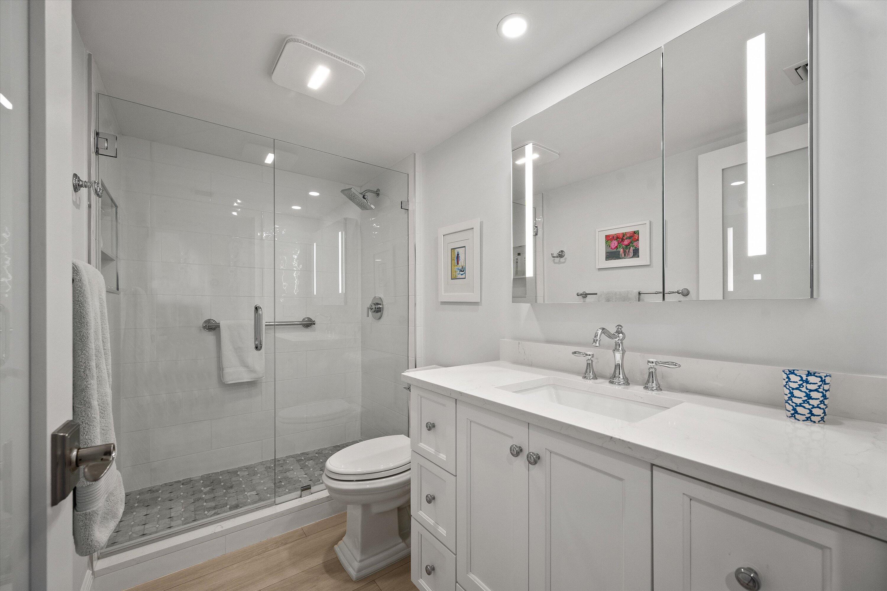 2001 Marina Isle #503 Jupiter, FL 33477