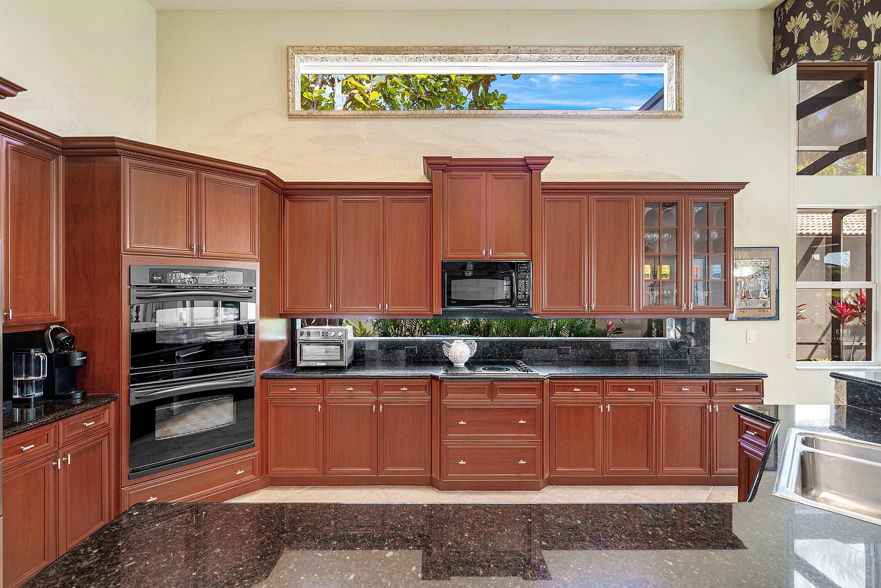 8042 Laurel Rdg Delray Beach, FL 33446