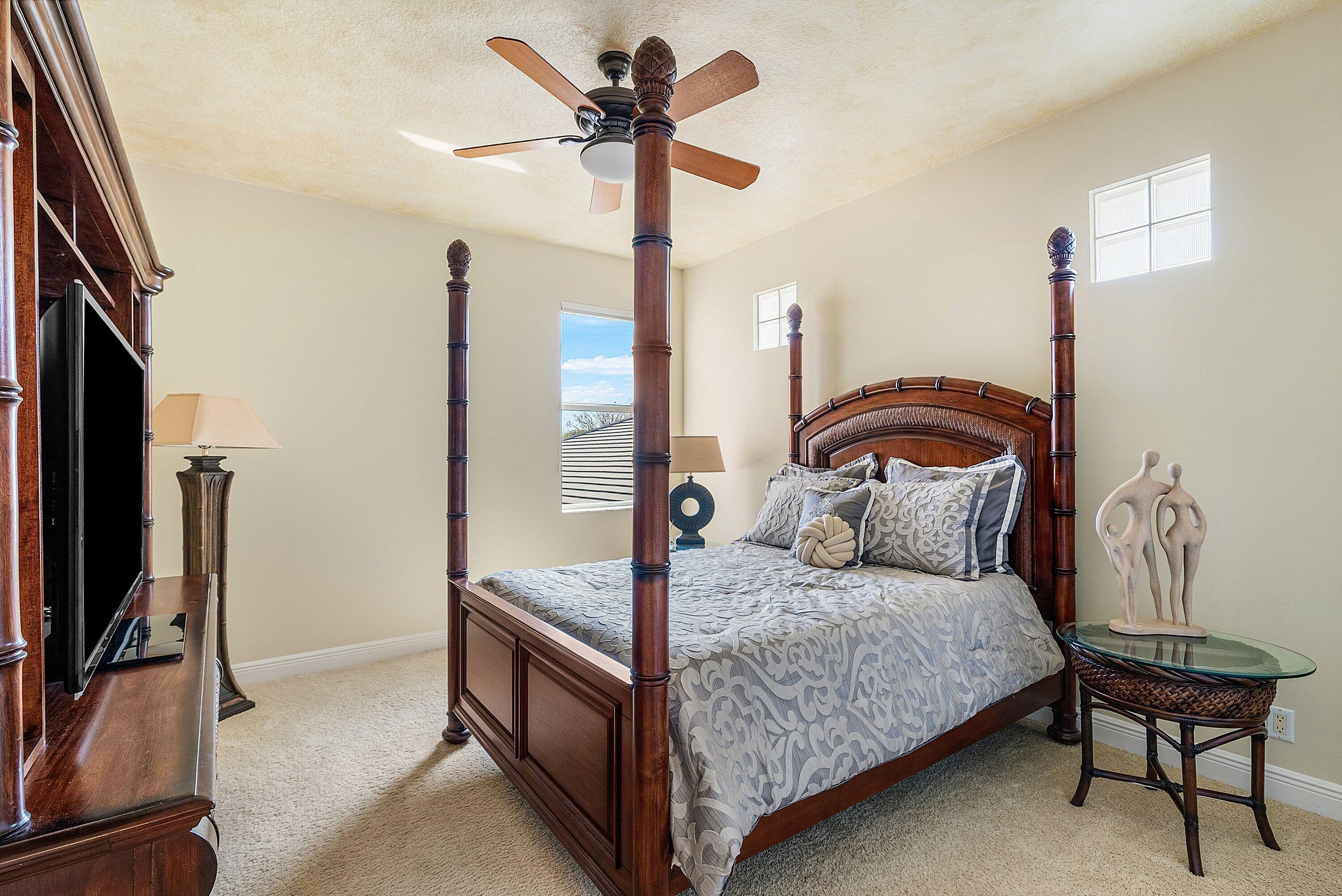 8042 Laurel Rdg Delray Beach, FL 33446