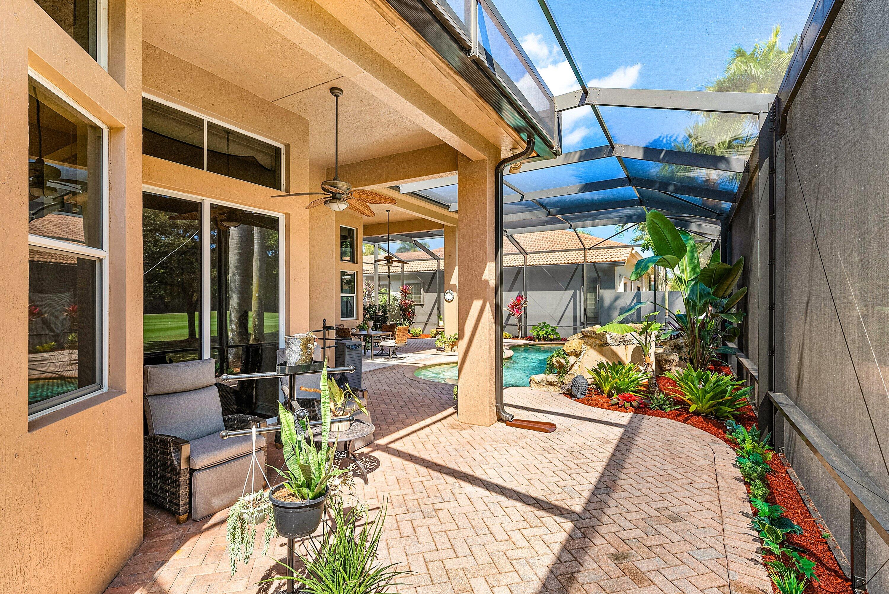 8042 Laurel Rdg Delray Beach, FL 33446