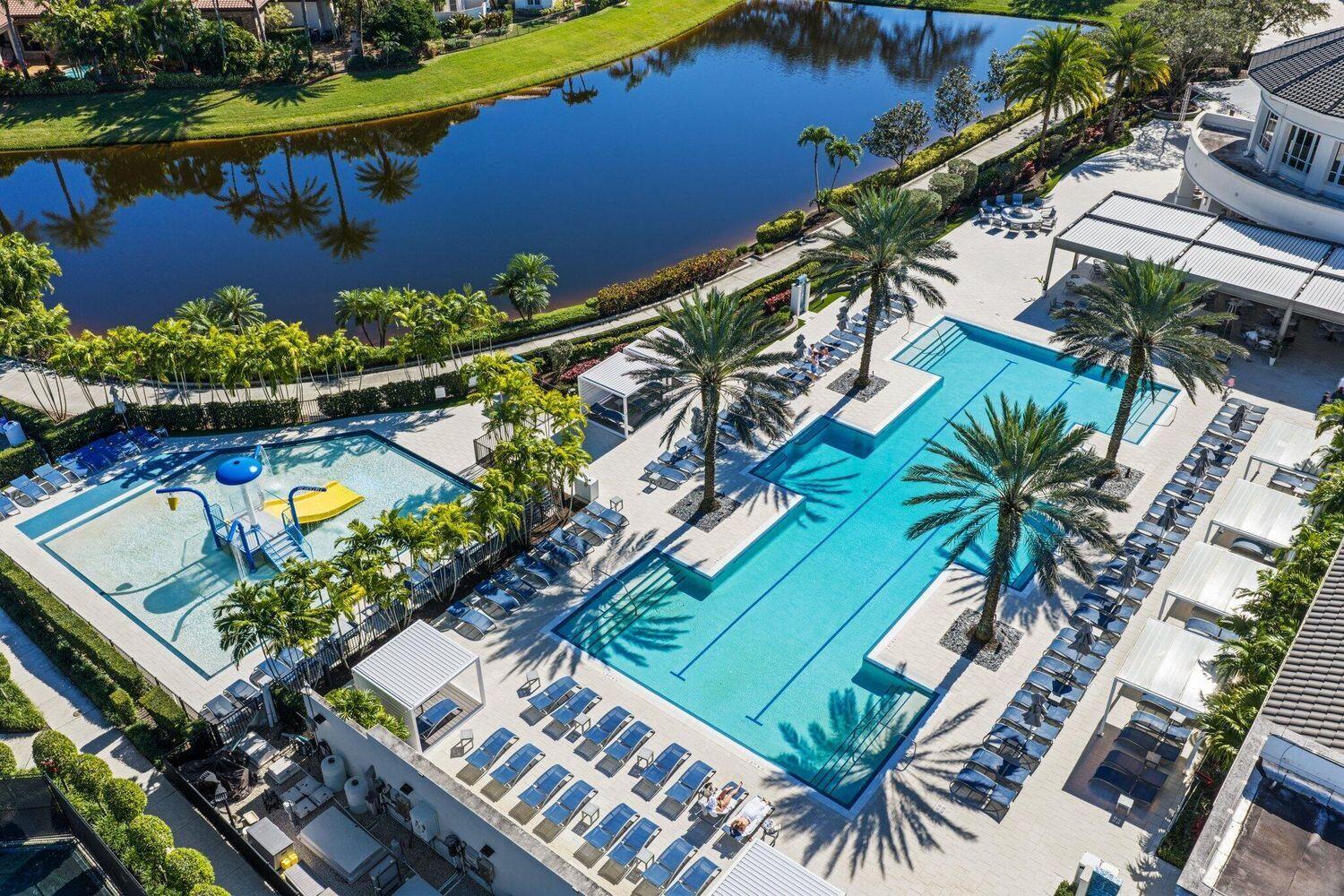 8042 Laurel Rdg Delray Beach, FL 33446