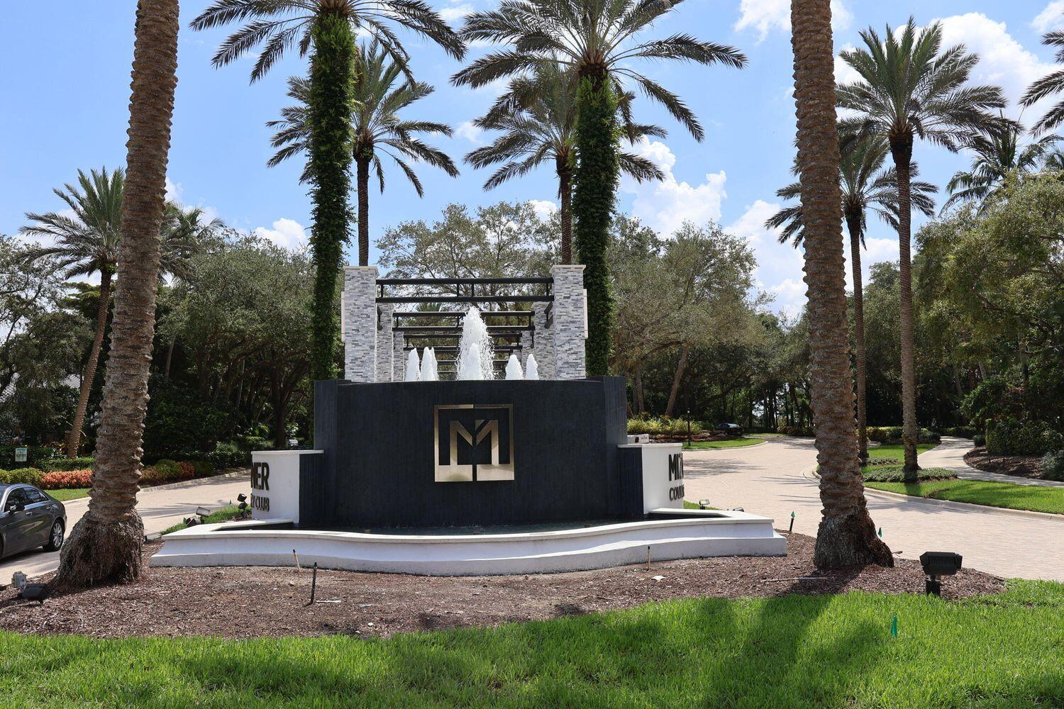 8042 Laurel Rdg Delray Beach, FL 33446