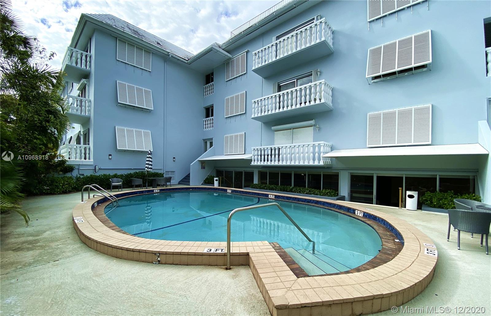 image ROYAL CARIBBEAN CLUB CON6