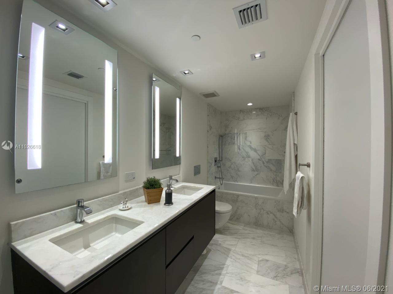 1451 Brickell Ave #1703 Miami, FL 33131