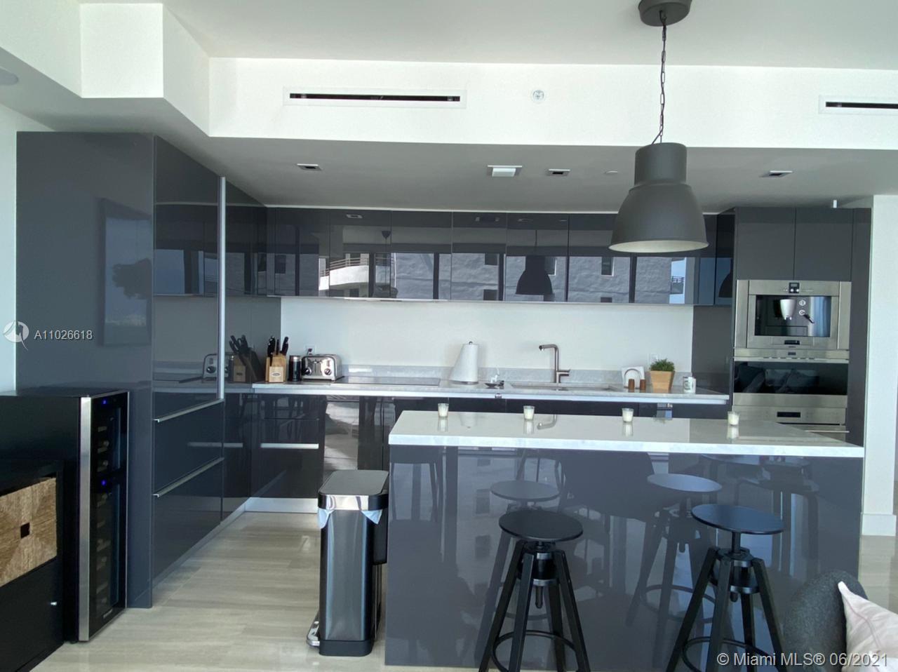 1451 Brickell Ave #1703 Miami, FL 33131