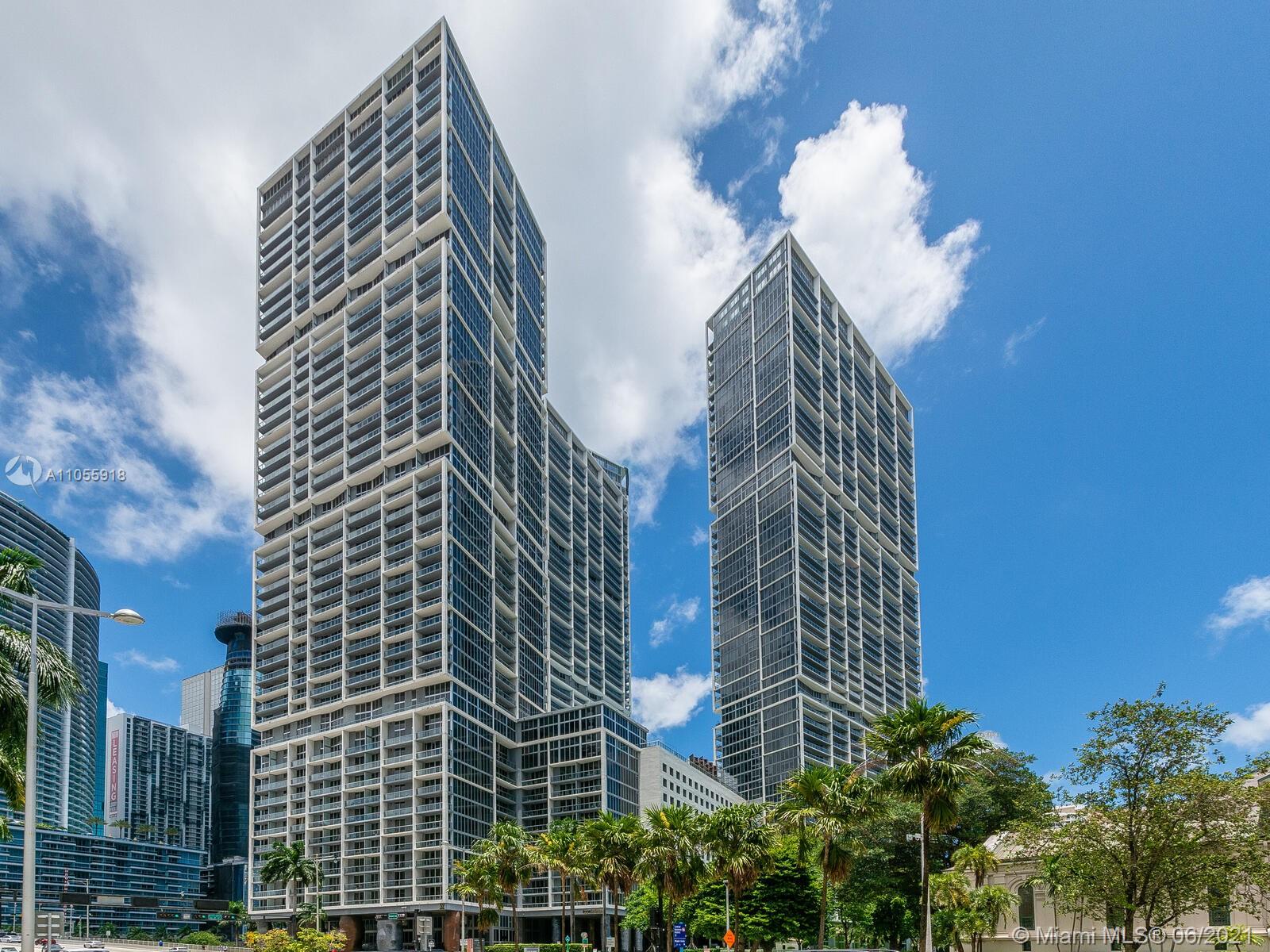465 Brickell Ave #2905